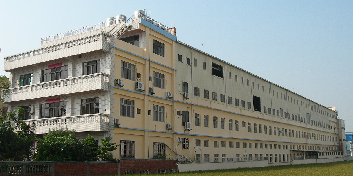 台中県豊原市で創業（コンベヤー・特殊機械の製造開始）